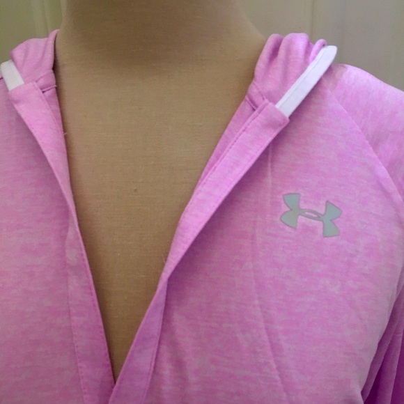 NWT  Under Armour Heatgear Loose Pullover hoodie sz M - Picture 2 of 7